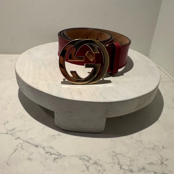 Red Authentic Gucci Belt with Double G Emblem - Picture 10 of 14